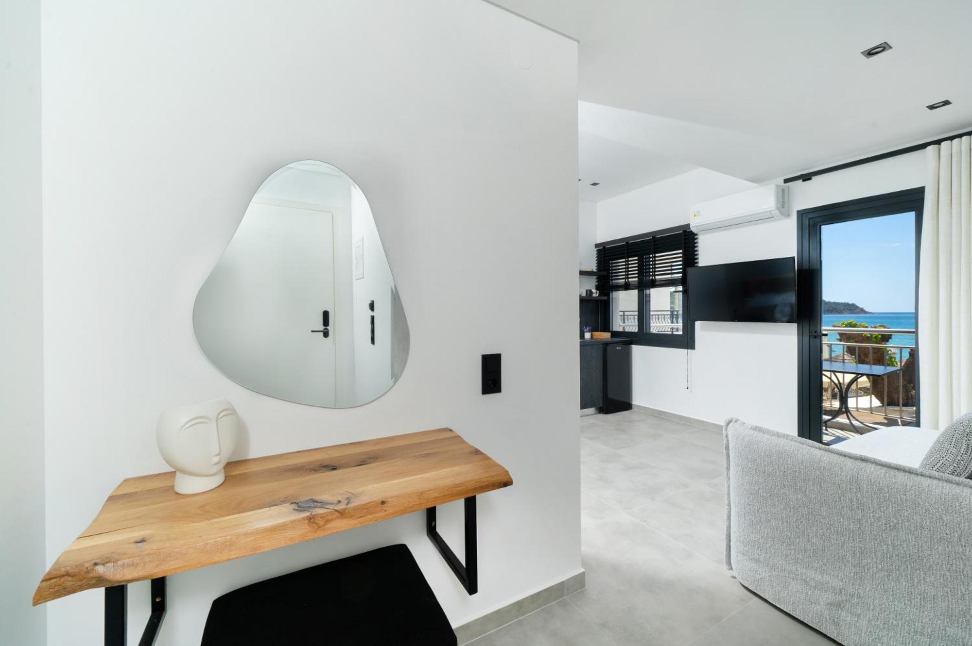 Parilion Suites Potos Ngoại thất bức ảnh